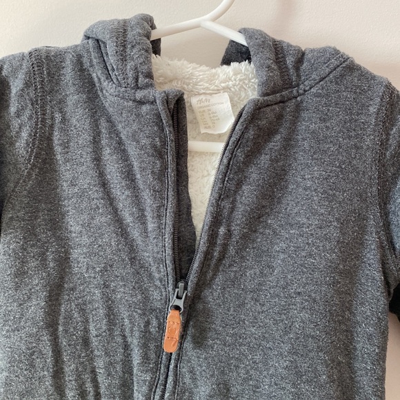 H&M organic cotton grey with fuzzy lined  jumpsuit 6-9M - Picture 7 of 9